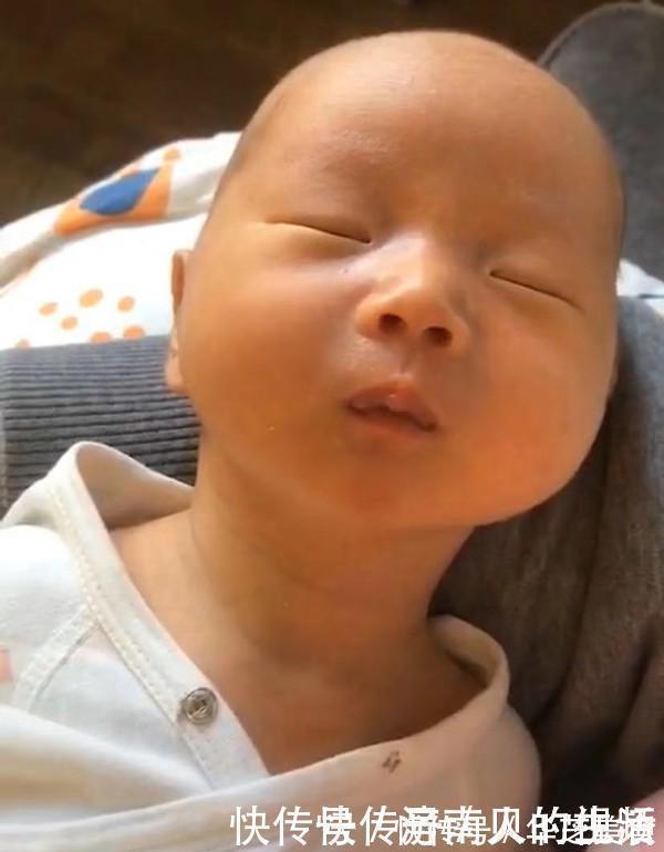 身材比例|宝宝因颈部太长走红,纤细修长惹人羡慕,网友:这么小就有天鹅颈