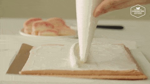 韩国|韩国一夜爆红最美奶油卷超抢镜,粉桃奶油必须get