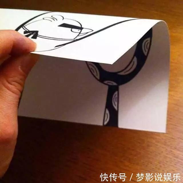一只笔#歪果仁脑洞大开,把一张A4纸玩成这样,进来膜拜!!