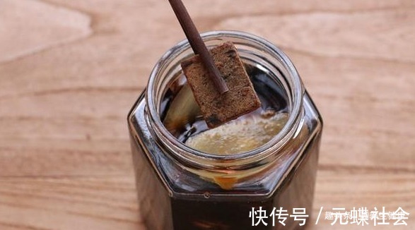 手脚冰凉|醋泡姜这样吃,坚持半个月,搞定脸色蜡黄、气虚无力、手脚冰凉!