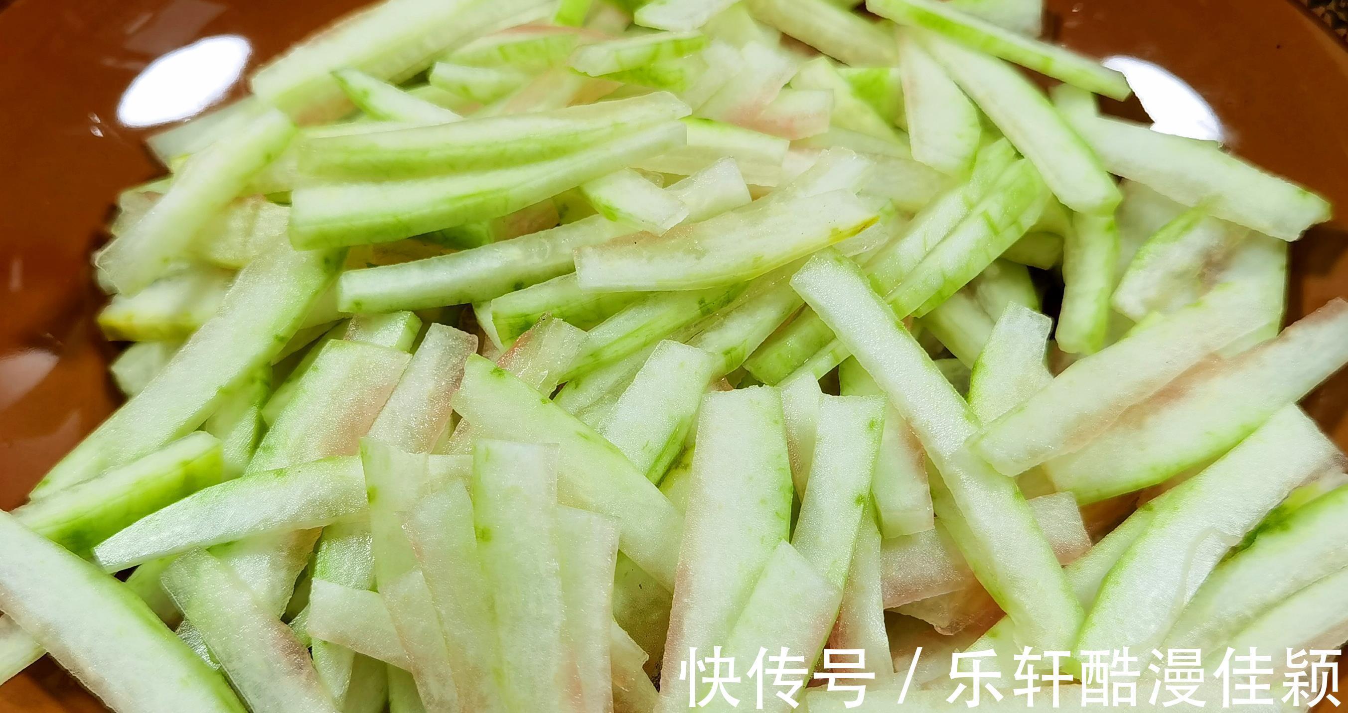 消暑|夏季吃黄瓜苦瓜不如吃它,营养极高,经常上火多吃点,消暑又开胃