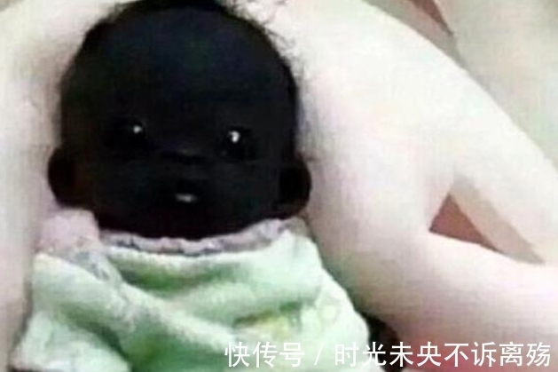 小宝宝|世界上最黑的孩子,黑的可爱,晚上看不到人在哪,父母却以此为荣
