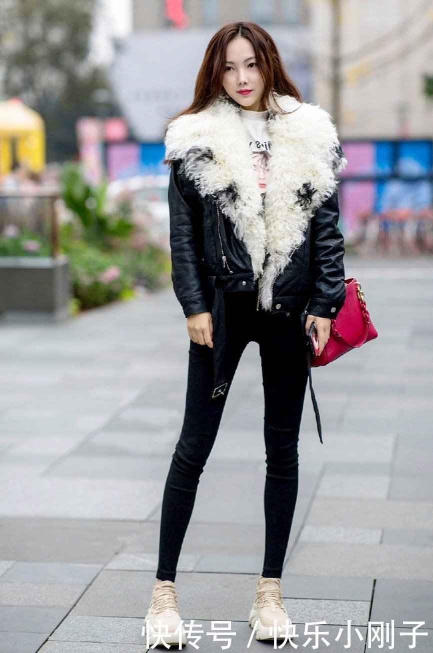 选条好裤子很重要!修身的裤型更显高挑,对身材要求也更严苛