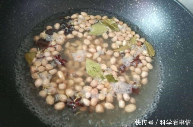  花生和它是绝配，做成养胃小零食，比油炸花生更美味，清香软糯！