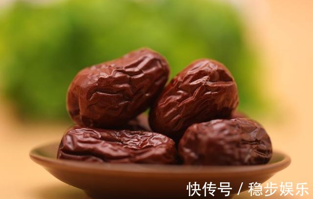 搭档|黄芪的最佳搭档揭秘,泡水喝,祛湿排寒,肝肾兴许报答你