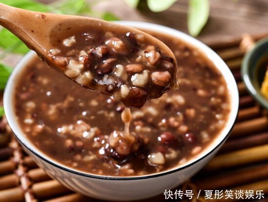 多汗|有人再热也不出汗,有人不动一身汗?老中医:多汗补气,无汗养血