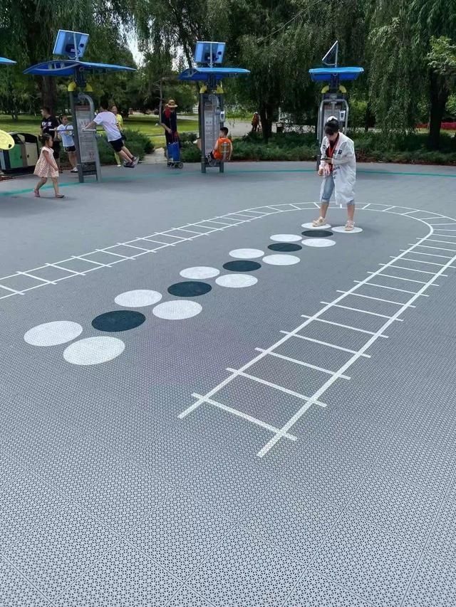 智能|长春两处室外智能健身房投入使用