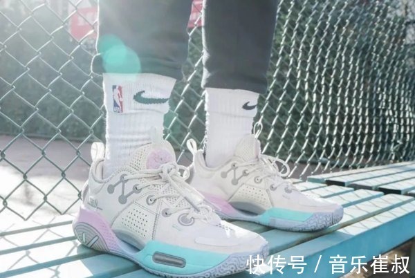 碳板 不靠情怀,凭硬实力反超舶来品的国产实战篮球鞋