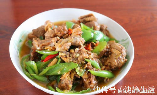 我家的晚餐,三菜一汤不足一小时就做好,网友,辣椒焖一焖