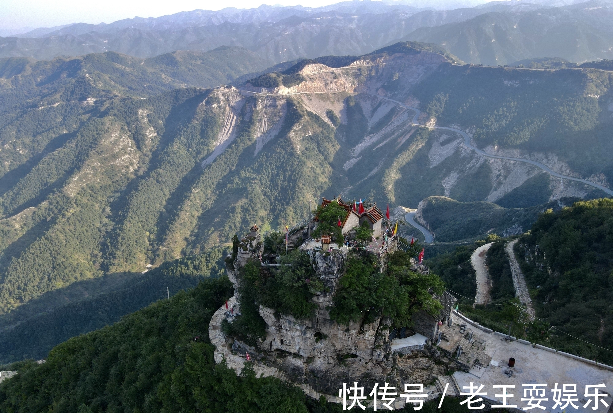 太行山|走到太行一号公路的尽头，寻找山尖上的寺庙，感受与众不同的神圣