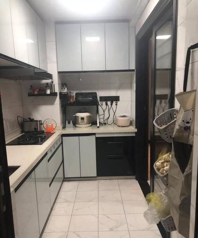 衣帽间|晒晒我的130㎡婚房，光入户就美翻了最喜欢主卫改的衣帽间
