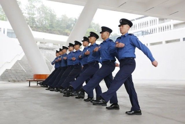 香港消防来广东学中式步操，画面来了！