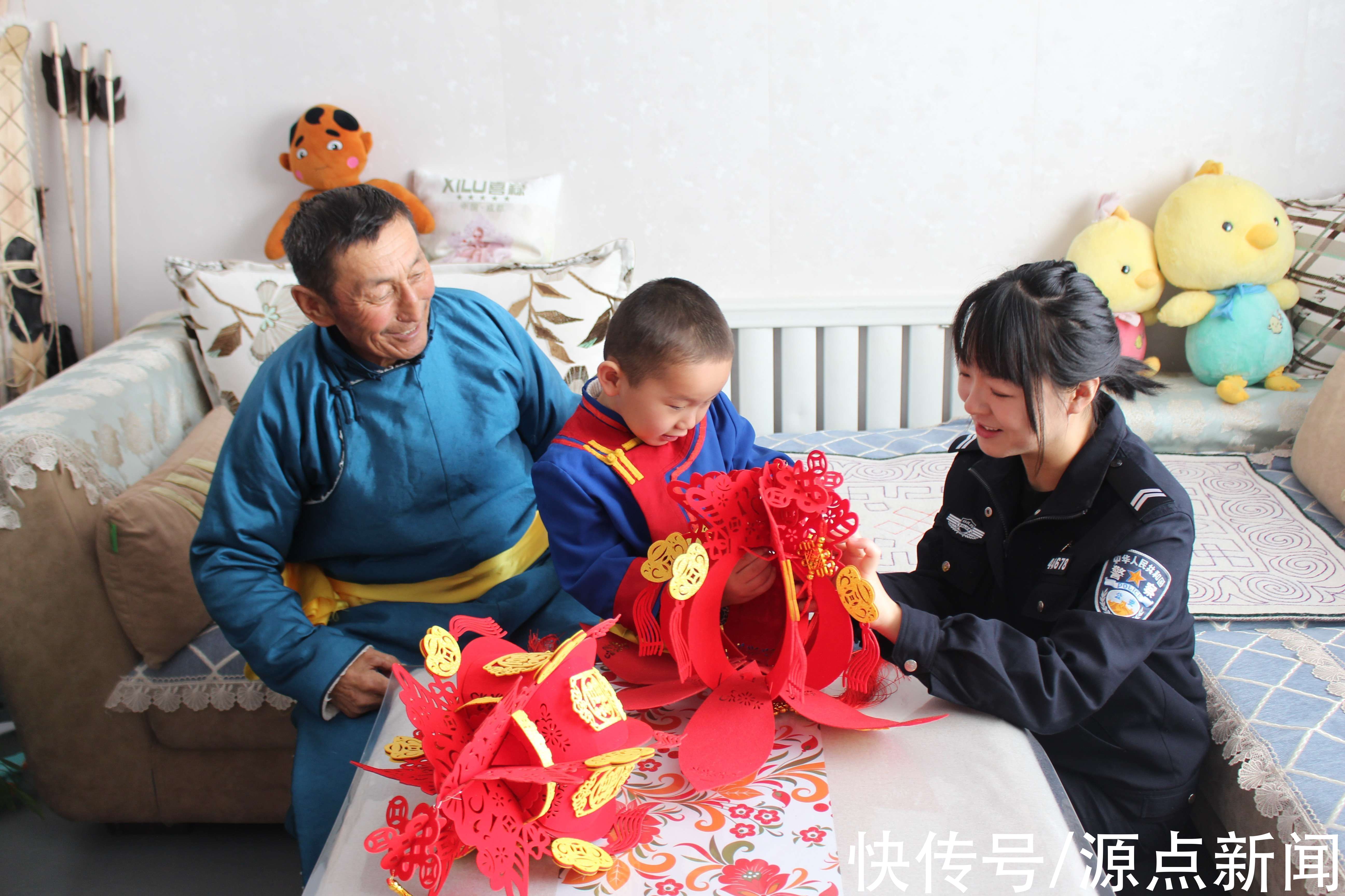 孙晨|新疆：民警与群众共迎元宵佳节