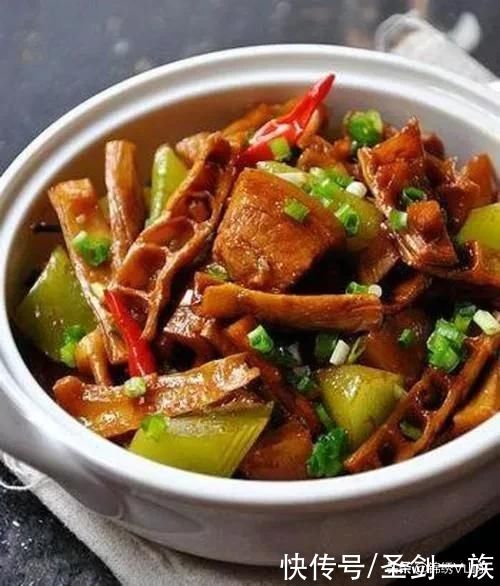 年夜饭这34道硬菜,我家年年都得有,寓意好味道香,颜值高实惠