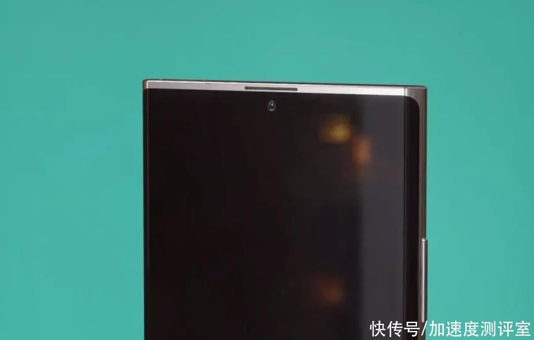 概念|华为Mate50Pro概念图再曝光,两年前提出的双屏概念真要实现了