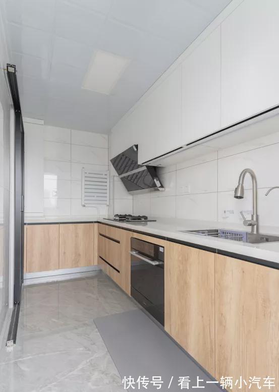 电视墙|80㎡日式户型,玄关、电视墙等亮点多多,快来围观小夫妻居家之道