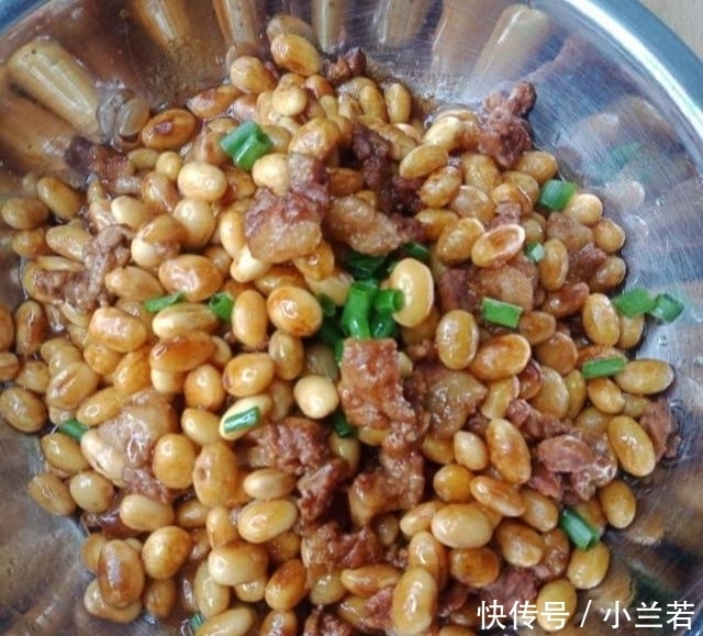 它是天然“黄体酮”,隔三差五吃,淡化皱纹,美白防色斑