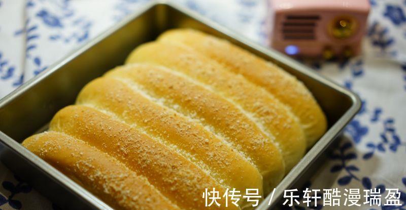 厨师机|松软拉丝的三奶排包（椰浆鲜牛奶酸奶老面包）
