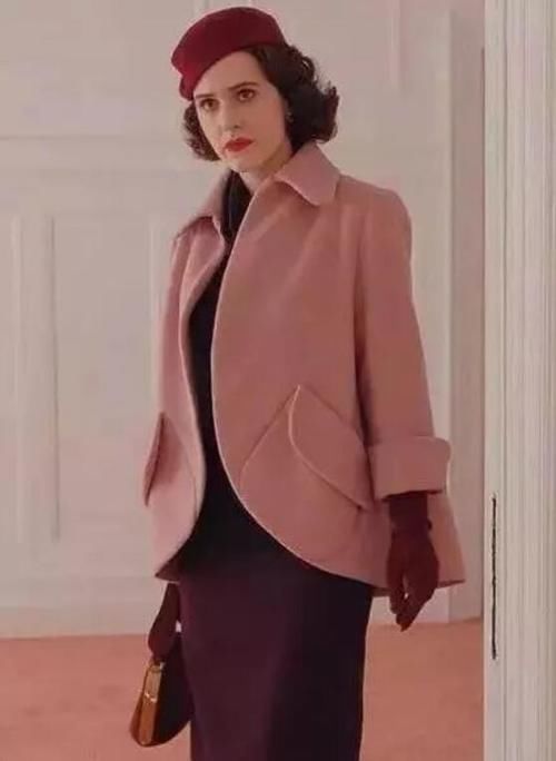 连衣裙|夫人把“大衣”带火了,配裙装保暖又显高,太会穿!