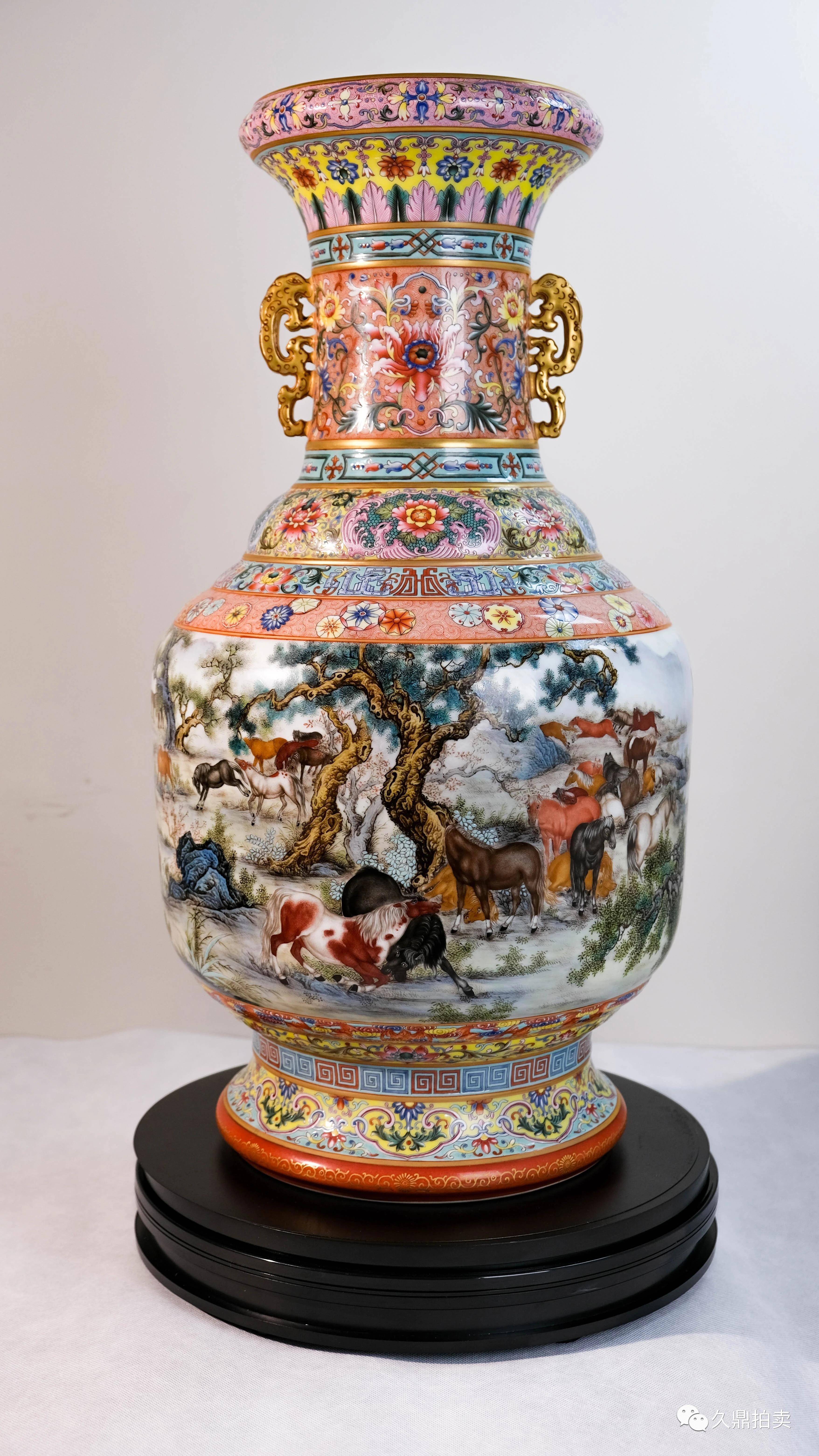 纹饰#【精品赏析】清乾隆 洋彩骏马图蒜口双耳樽