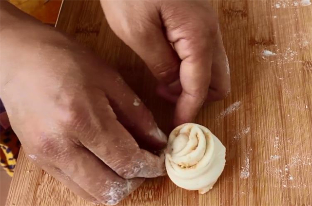 辣椒面|教你在家轻松蒸花卷馍,原来做法那么简单,看一遍就能学会