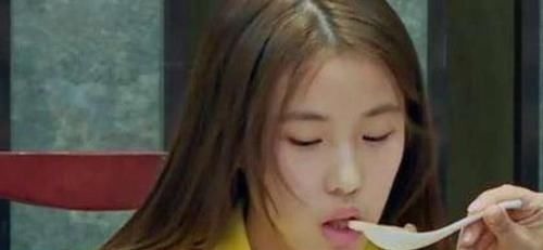 刘思琪|“巨婴”刘思琪,16岁吃饭靠人喂,如今大变样,现在变化很惊艳