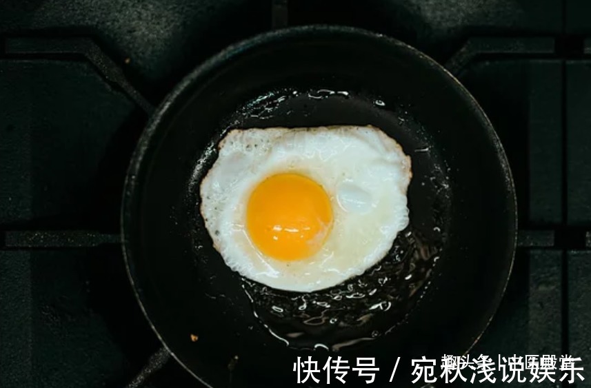 中国居民膳食指南2016|白皮蛋红皮蛋土鸡蛋,哪种有营养?2种蛋细菌多伤肝肾,最好别吃