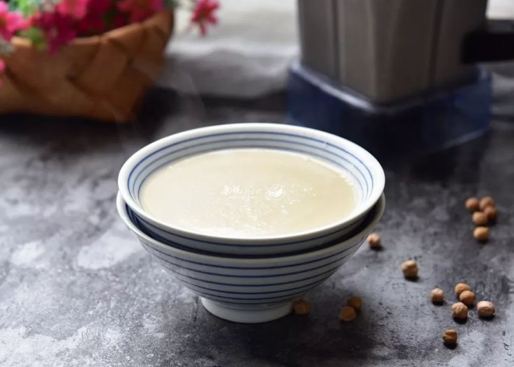 孕妇|婆婆给怀孕儿媳喝豆浆,给怀孕女儿喝牛奶,两人表示:倒也很周到