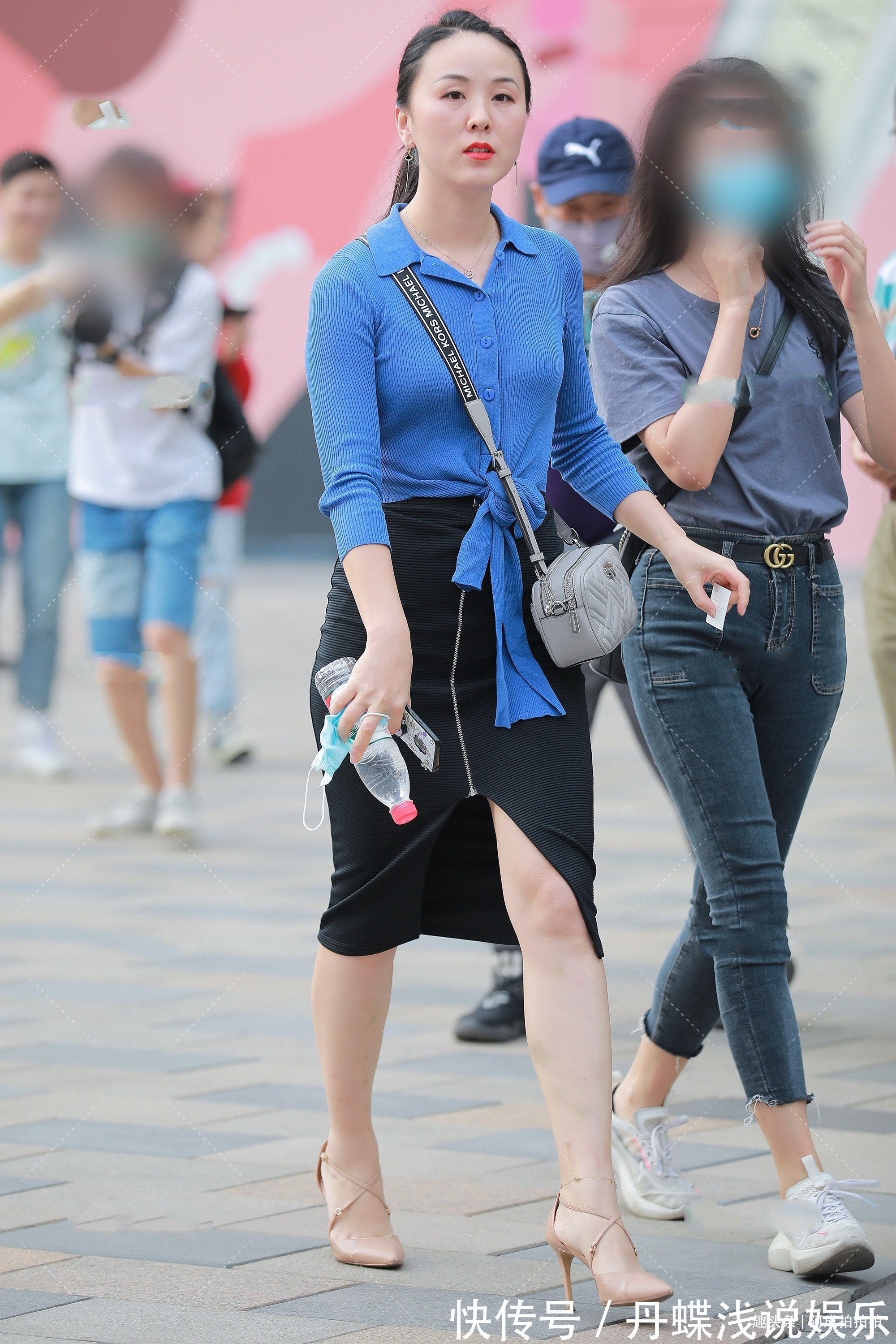 包臀裙 秋天如果你觉得没有什么衣服可以穿，那么就选择一件针织衫吧！