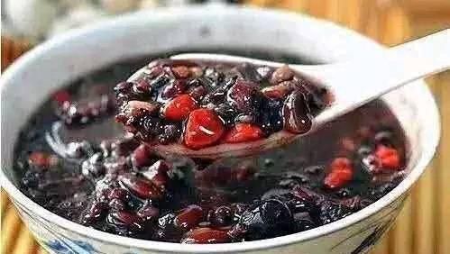 身体不适|中年人不想显老,坚持吃的食物,美白皮肤,肌肤细腻光滑,更滋润