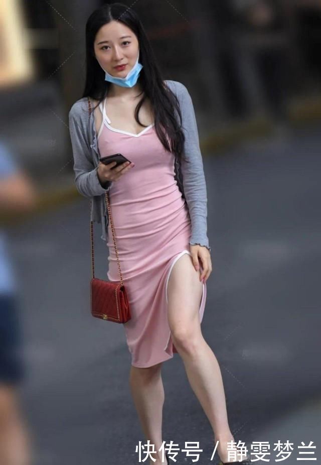 一条“普通的”粉色吊带裙,却“遮不住”你的美丽