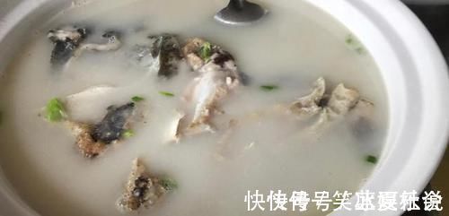 添加|不管炖什么鱼头汤，牢记3个技巧，不仅汤汁奶白，鱼肉还特别鲜