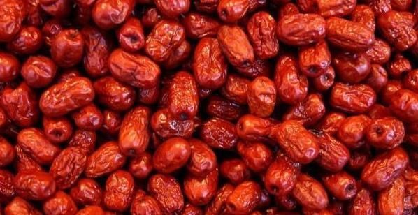 补血|每天生吃几颗红枣,养胃健脾,美容养颜,不过2类人最好少吃!