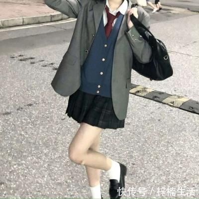 运动能力|女孩子身高多少以下算“矮”看到答案后,网友抱歉,我拖后腿了