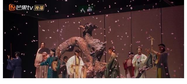 当年情|披荆斩棘的哥哥第九期《达拉崩吧》燃爆全场，《当年情》余韵无穷