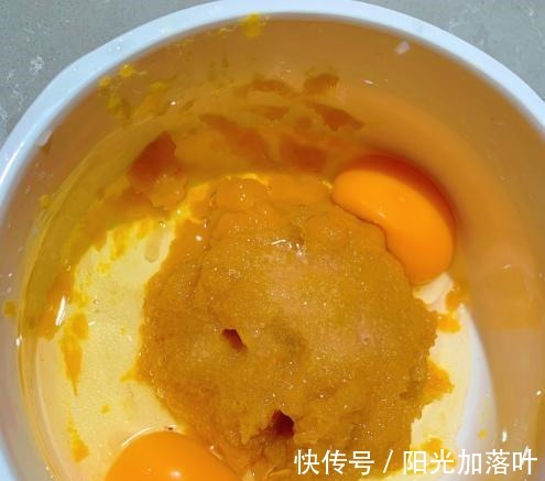 香甜可口,营养丰富!红枣南瓜糕希望您能喜欢,味道一级棒!