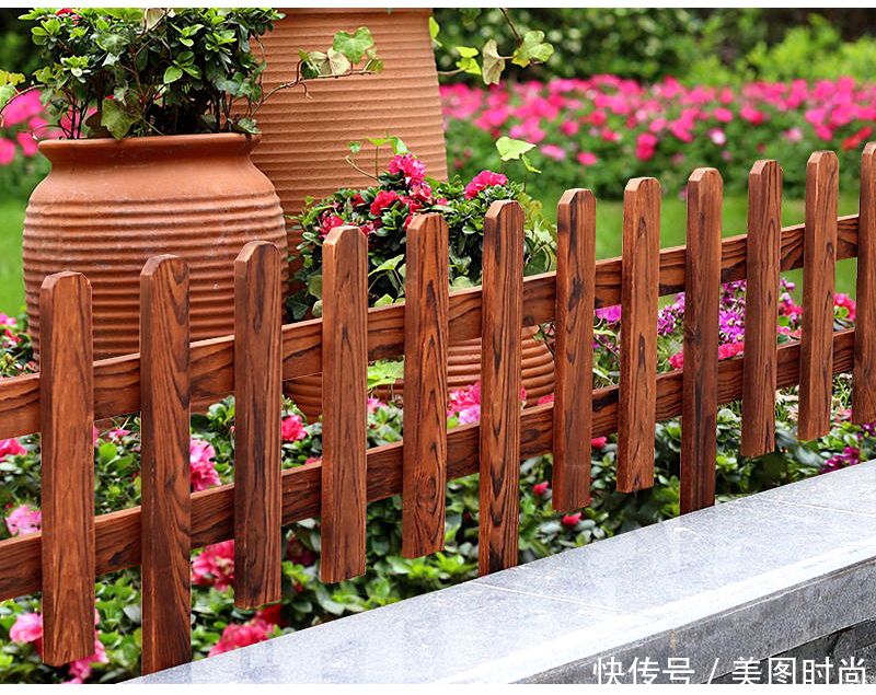 花园|玩转庭院：14个“小庭院花园”设计，院子虽小，也要优雅体面