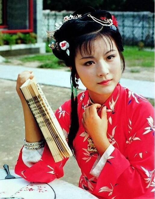 虞姬|读不懂这四个字，就读不懂林黛玉更不知红楼梦为何物