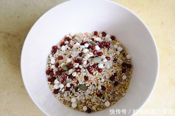  嘴巴|它和红豆一起煮，皱纹消失了，嘴巴不臭了，头发也变得乌黑亮丽！