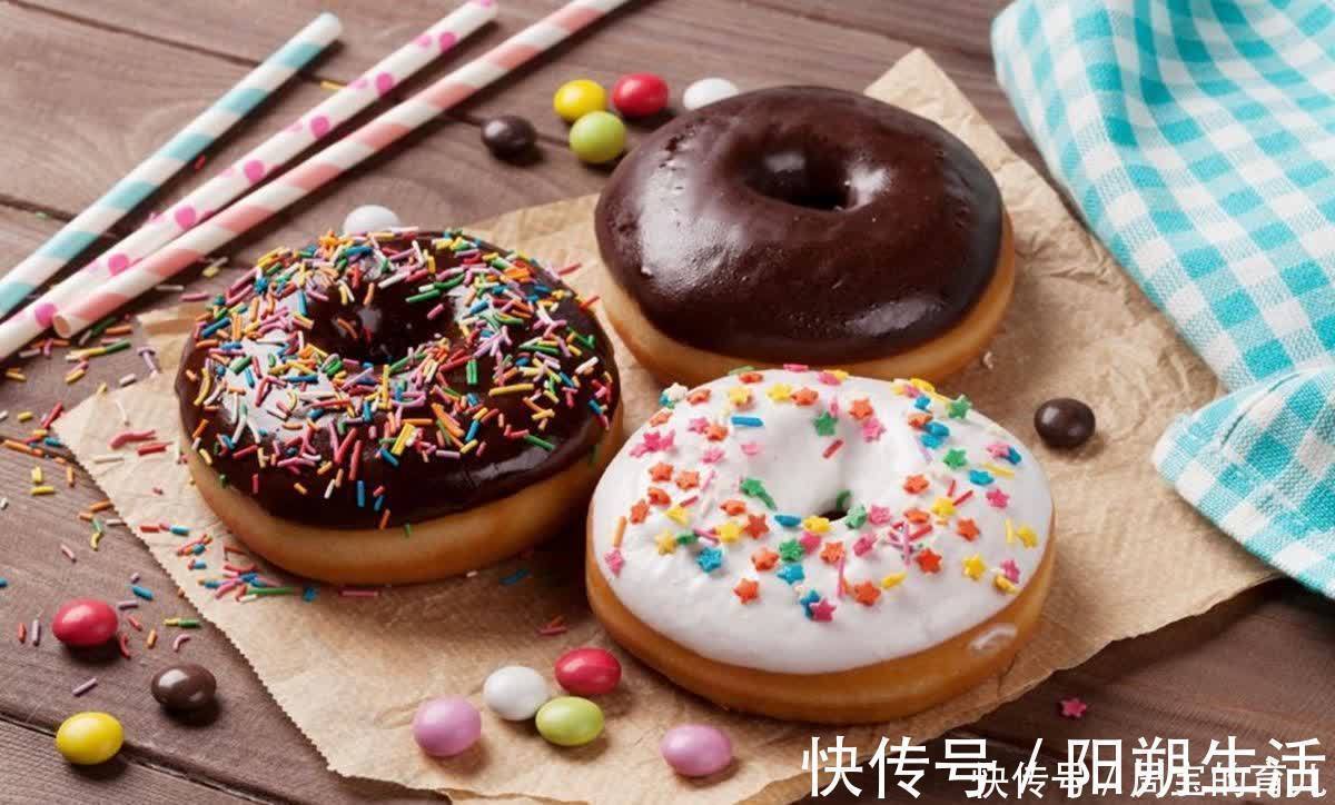 膨化食品|这些食物吃多了可能会影响孩子长个,家长要牢记别再买给孩子吃了