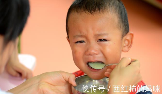 宝妈|母乳喂养的妈妈们,日常要忌嘴,这几种东西最好别吃了