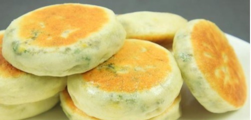 一碗面粉，一盆素馅，不用蒸，快速做蓬松柔软发面馅饼，好吃极了