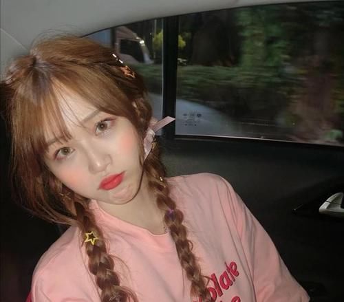 编发 别再披头散发了,今年春夏流行这几款发型,清新减龄,还很好打理