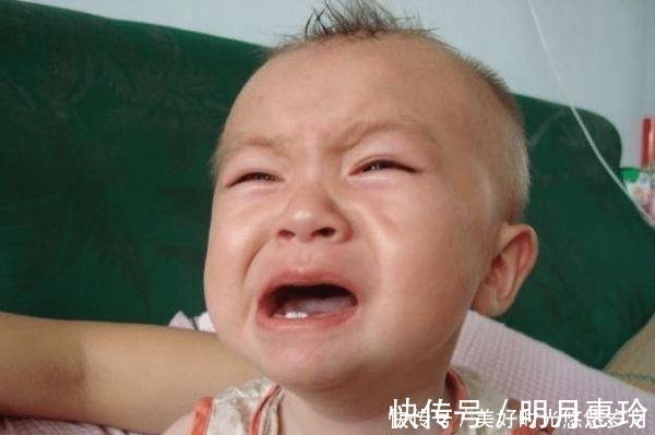 积食|如果宝宝发出这些表现,可能是暗示身体“积食”了,家长别忽视