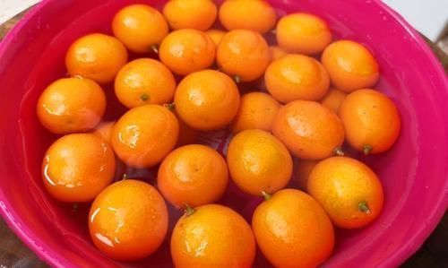 苹果|冬天,苹果香蕉可不吃,此水果别错过,营养极高,女性常吃皮肤好