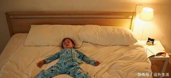 睡眠时间|孩子睡觉错过这个好时间,日后难长高,尤其在发育期,父母别大意