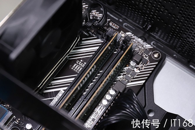 显卡|搭载锐龙7 5800X+RTX 3070显卡，ROG光魔G15电竞主机评测