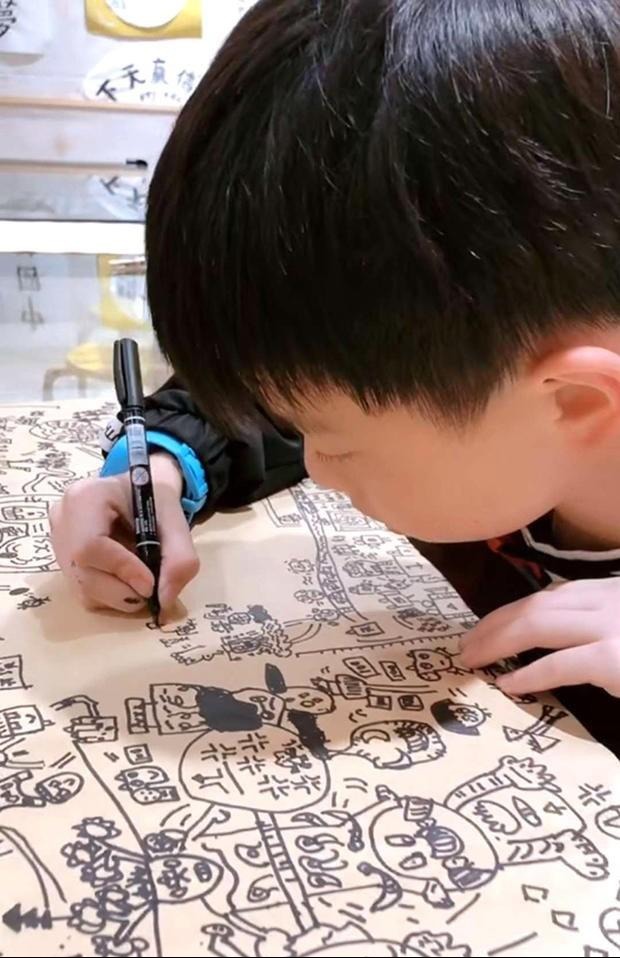 之乎者也|儿童版《清明上河图》火了,宝宝1天完成巨制,网友:这个是高手