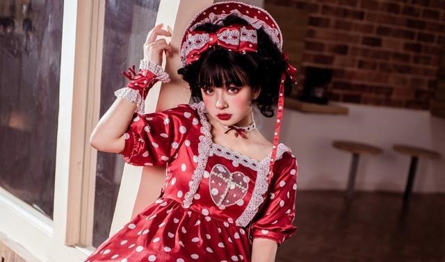 这些人在洛丽塔圈子很常见,但她们却不受lo娘欢迎