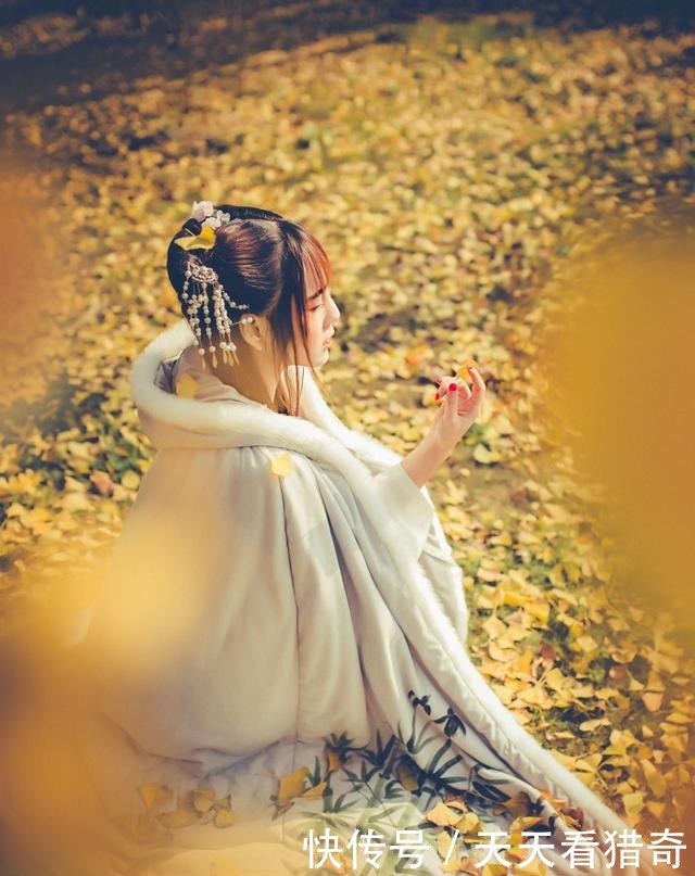 雨声|温庭筠洗尽铅华与浓艳的一首词,那千年前的雨声一直滴到了今天